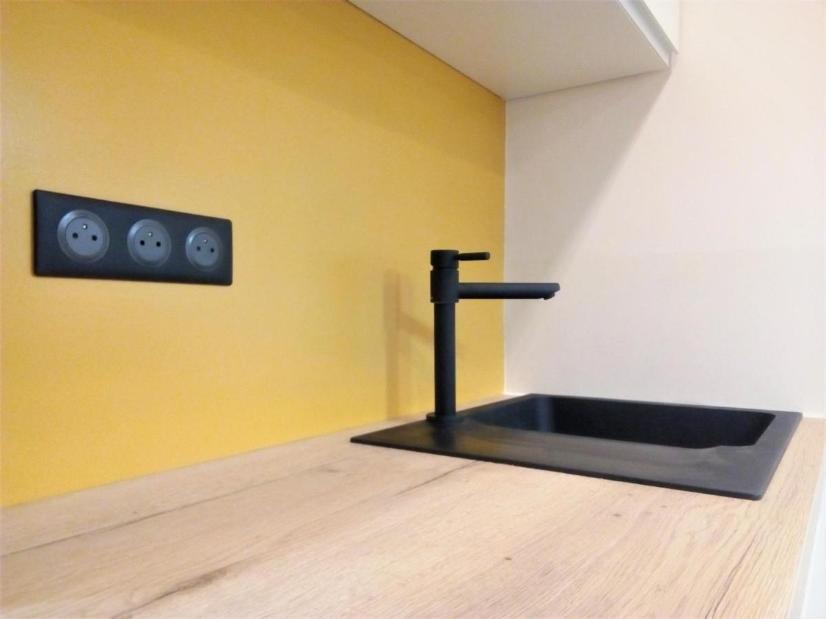 Le Petit Studio - 15 M2 - Centre Ville - Sorgue A 50 M Л'Иль-сюр-ла-Сорг Экстерьер фото