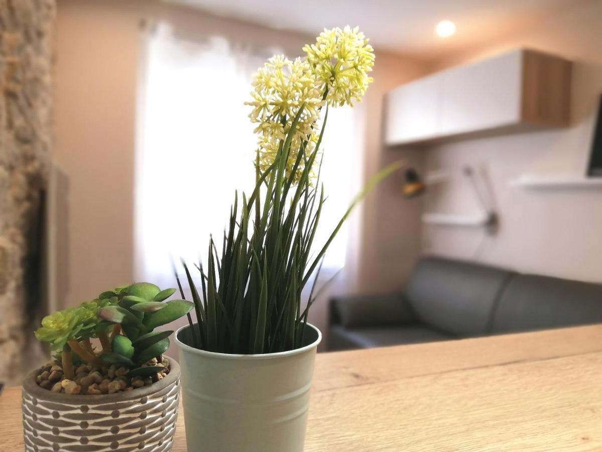 Le Petit Studio - 15 M2 - Centre Ville - Sorgue A 50 M Л'Иль-сюр-ла-Сорг Экстерьер фото